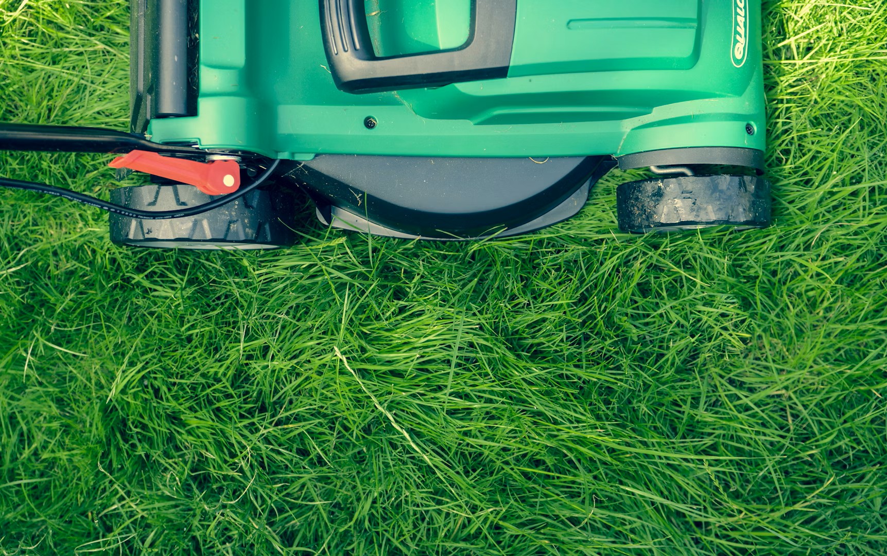 How to use humates on a lawn?